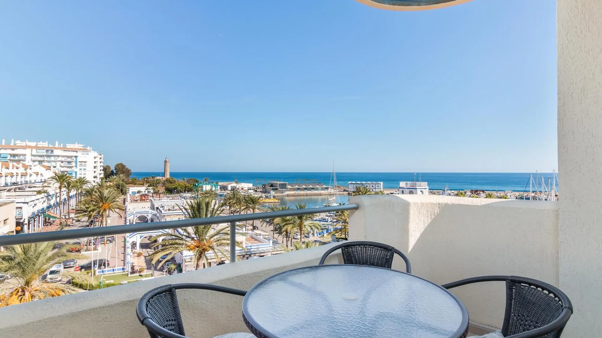 Puerto Paraiso Estepona 0*,  İspanya
